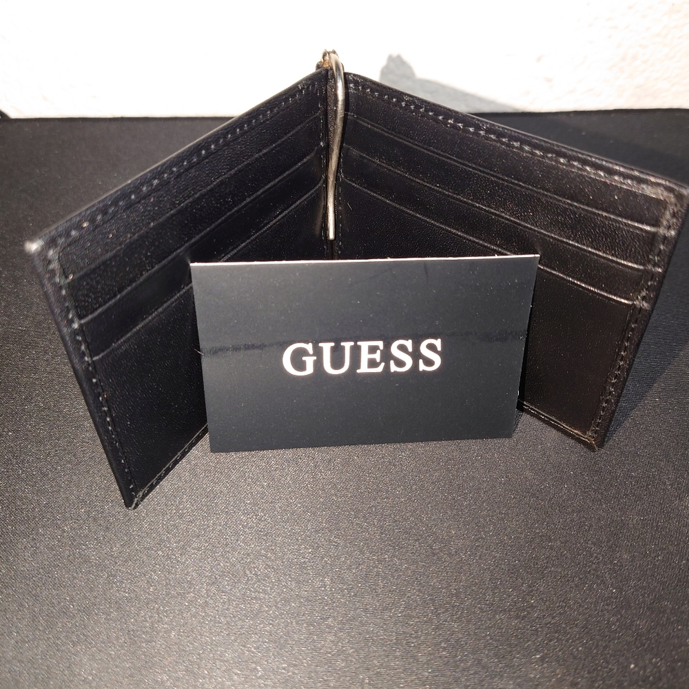 Guess bifold wallet